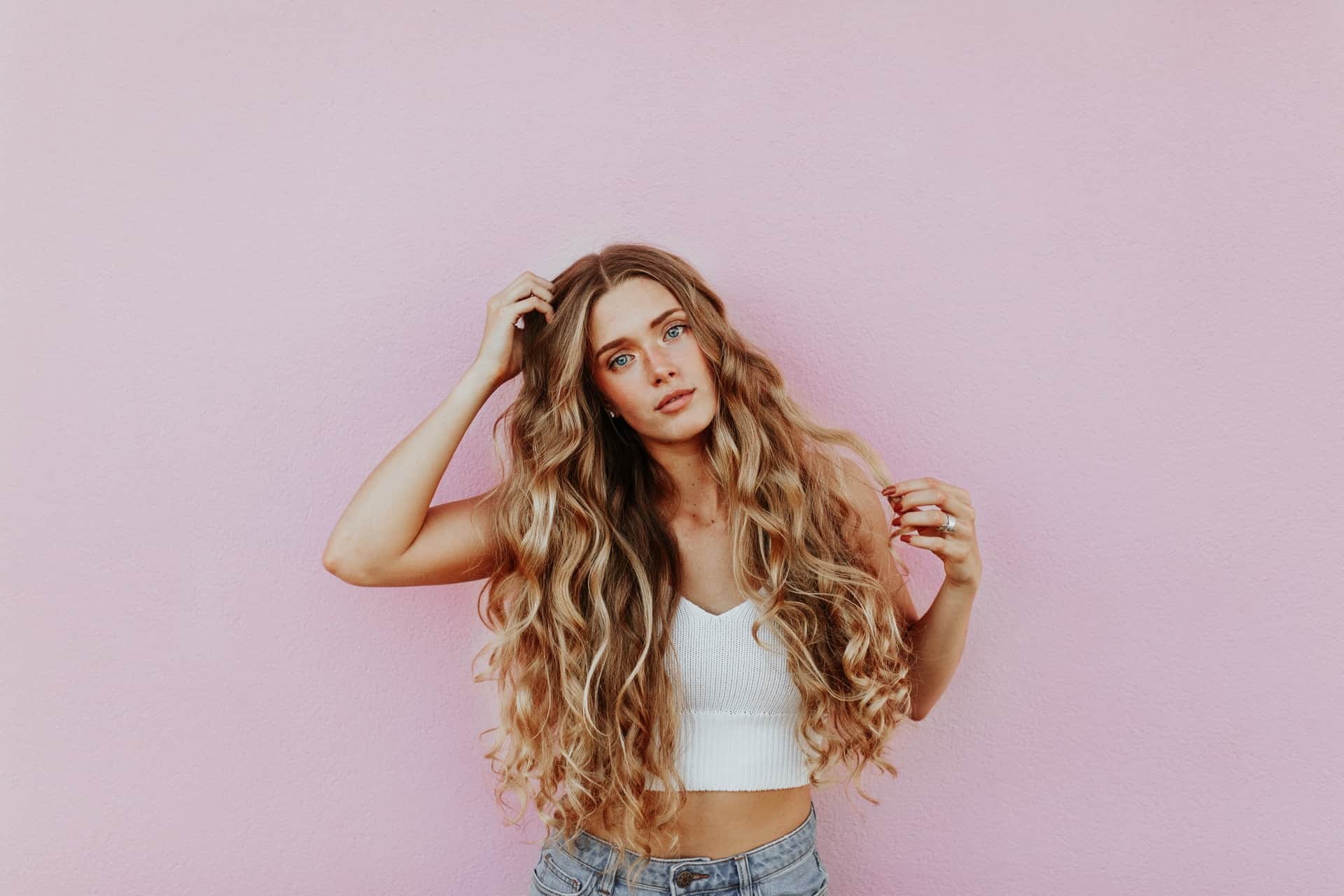 How do you take care of long hair? Check out these mistakes